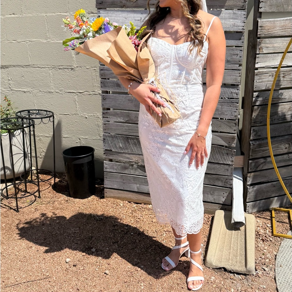 Elegant White Lace Dress